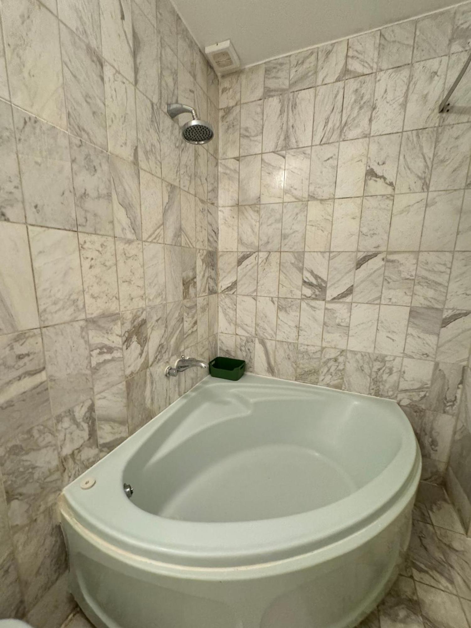 Central And Affordable Flat For 6 People In Zone 1 - Baker Street - With Breakfast Included London Exterior photo